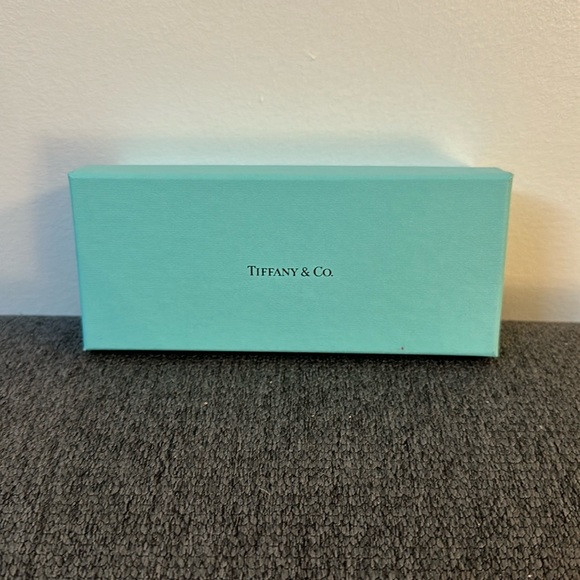 Tiffany box - Picture 1 of 3